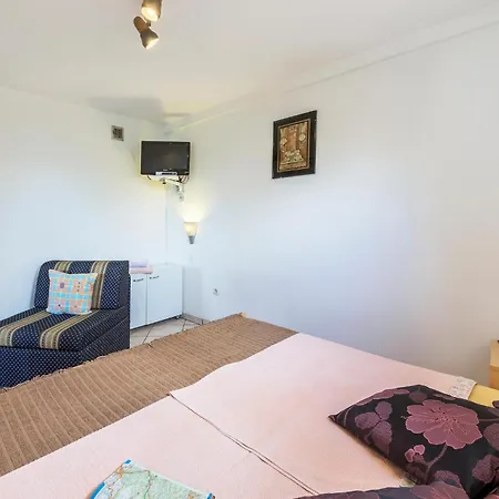 Appartement Gorgeous In With Wifi
