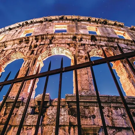 Gorgeous In With Wifi * Pula